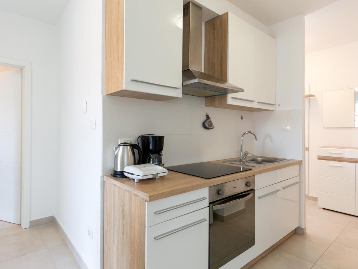 Amoroso Apartment 200M From Sea Poreč Buitenkant foto