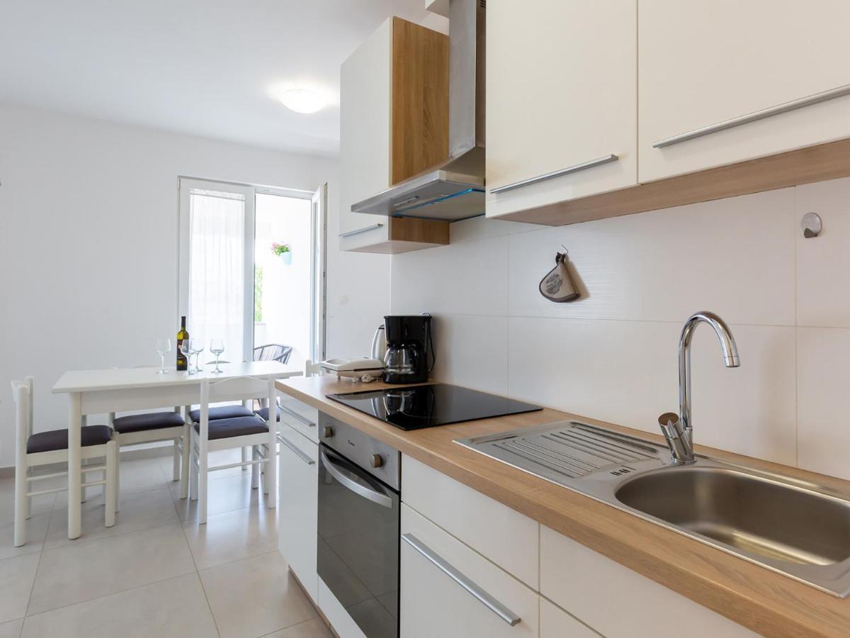 Amoroso Apartment 200M From Sea Poreč Buitenkant foto